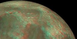 3d_moon_anaglyph_017.png